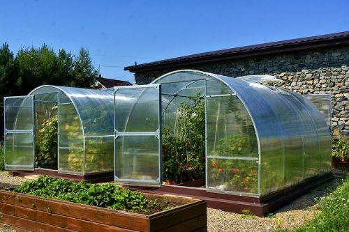 Lokalizacja szklarni i inspektu w ogrodzie